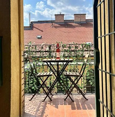 Apartament Edna With Balcony