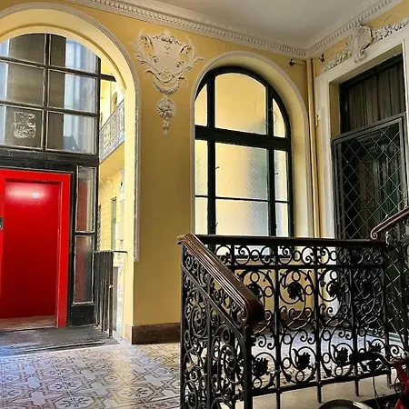 Appartamento Edna With Balcony Budapest